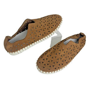 Eric Michael Inez Suede Slip On Flat Casual Comfort Shoes Brown Italy Sz 8.5/39